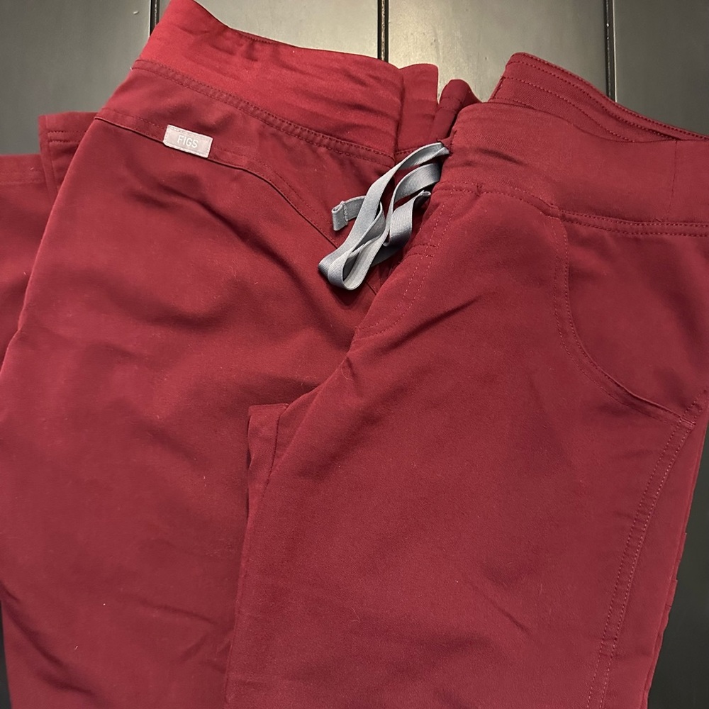 Figs Kade Cargo scrub bottoms